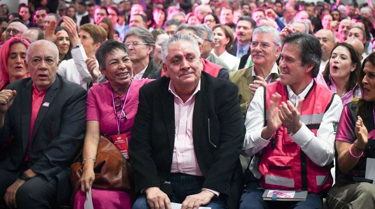 “Somos México”将继续其政党注册进程