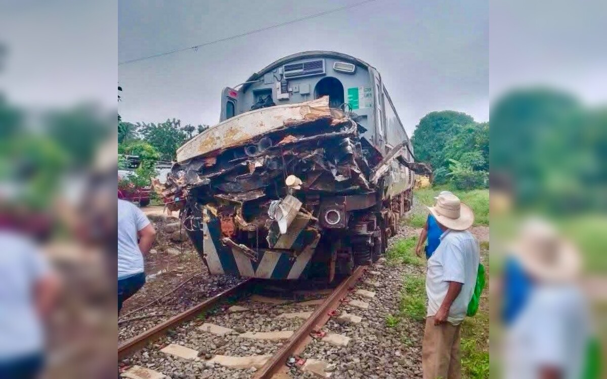Interoceánico Train Collides with Trailer in Chiapas