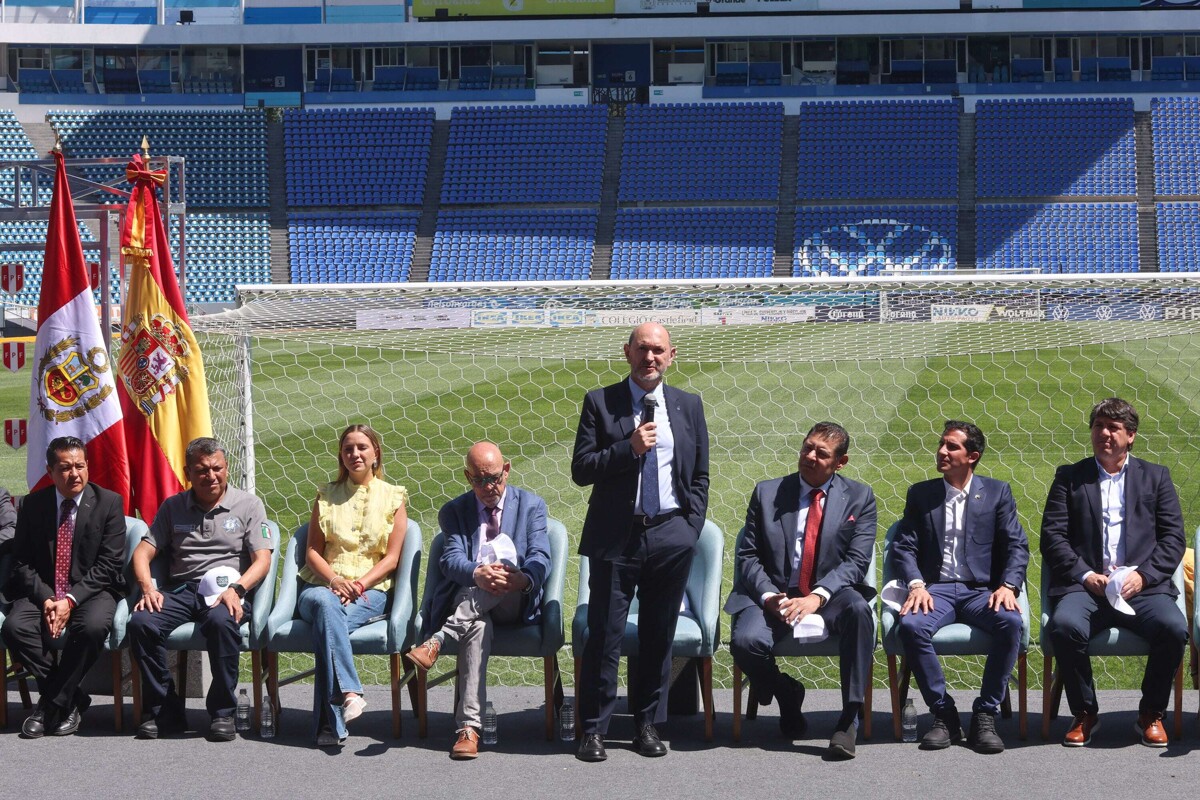 Международный матч Испании и Перу в Пуэбле принесет 350 миллионов песо