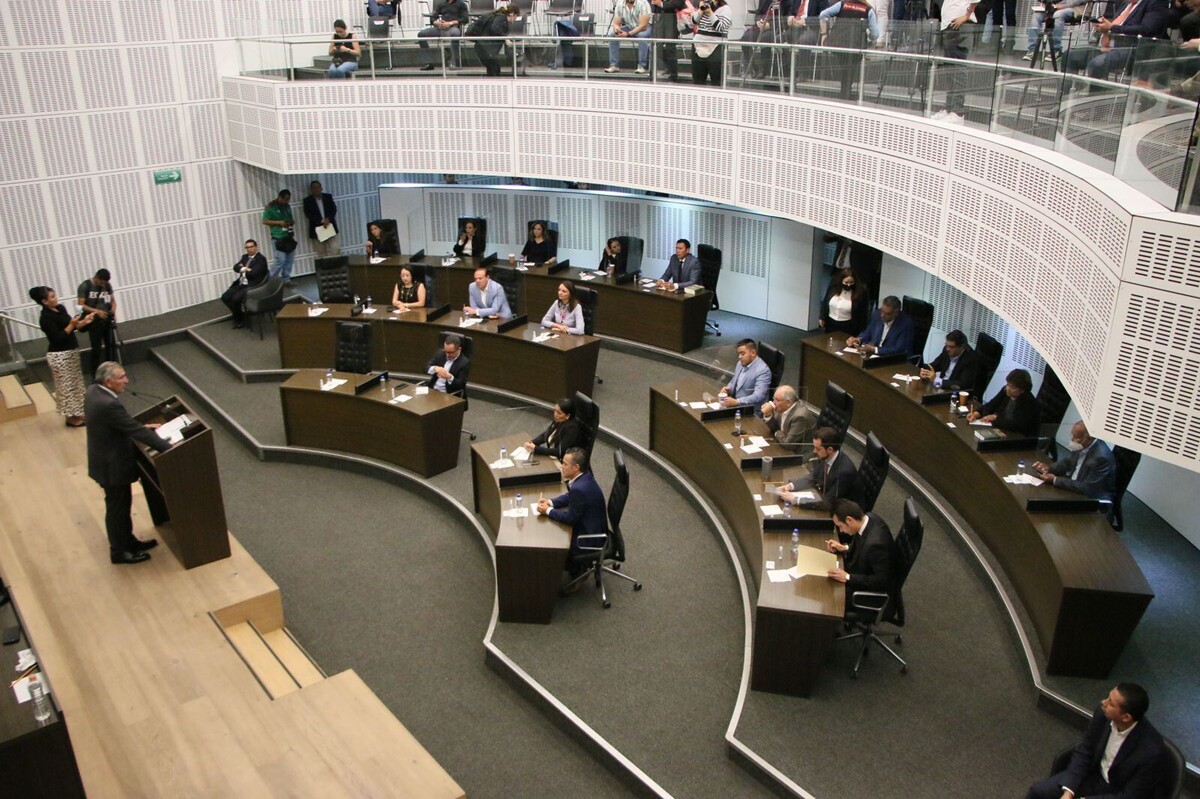 莫雷纳党议员呼吁在国会领导层竞选中避免背叛运动