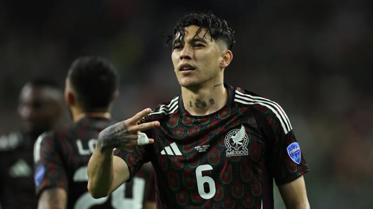 Сборная Мексики побеждает Ямайку 1-0 в матче Копа Америка в Хьюстоне