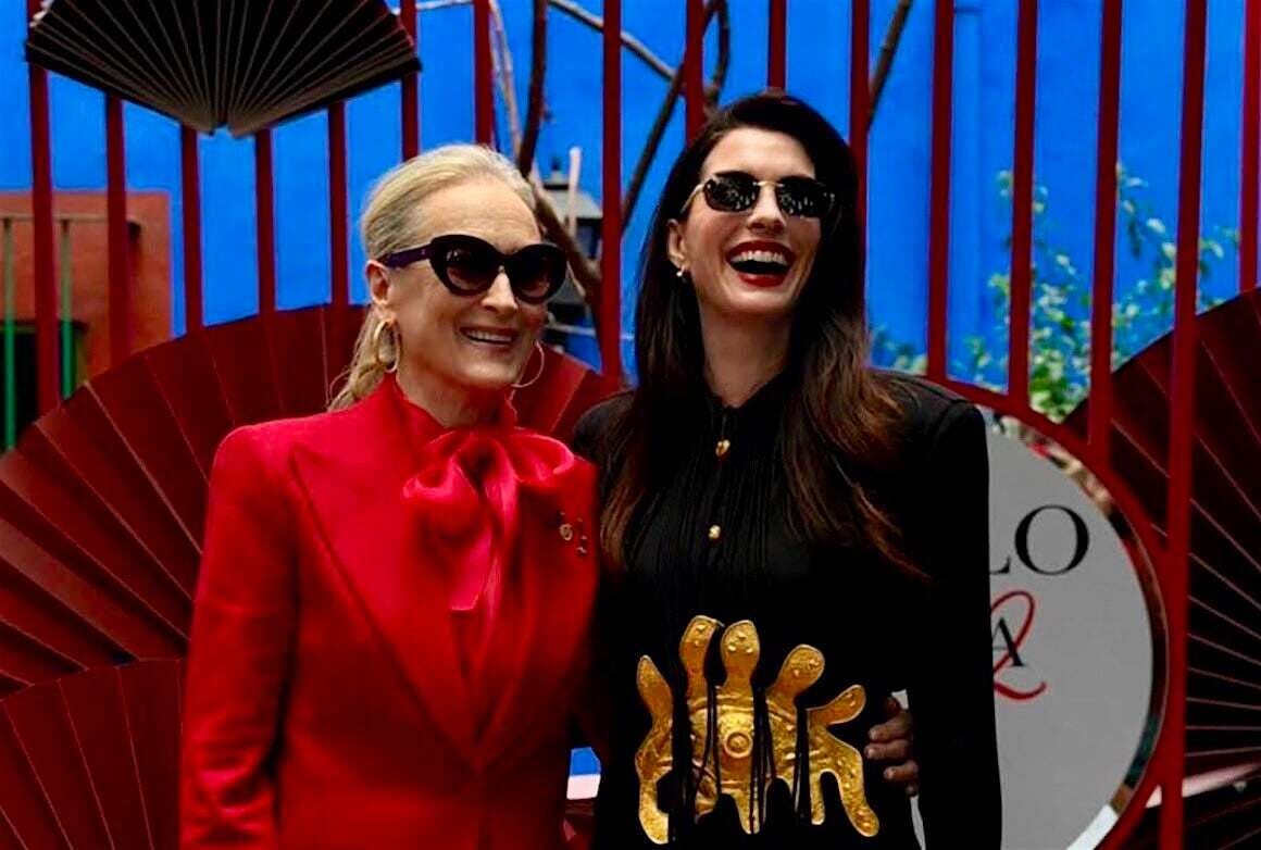 安妮·海瑟薇和梅丽尔·斯特里普在墨西哥出席《穿普拉达的女王2》首映