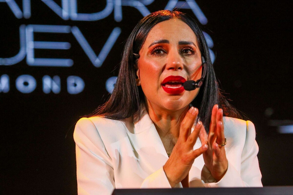 Sandra Cuevas Resigns from Opposition and Moves Forward