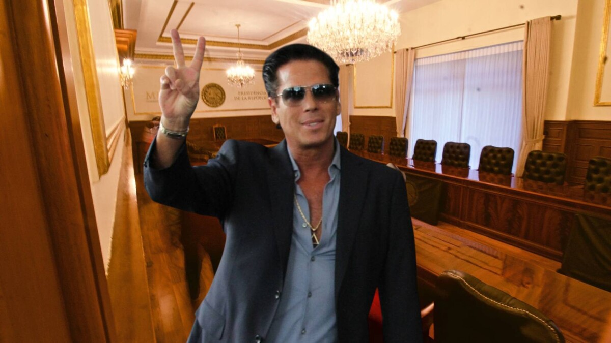 Fiestas en Los Pinos: las confesiones de Roberto Palazuelos