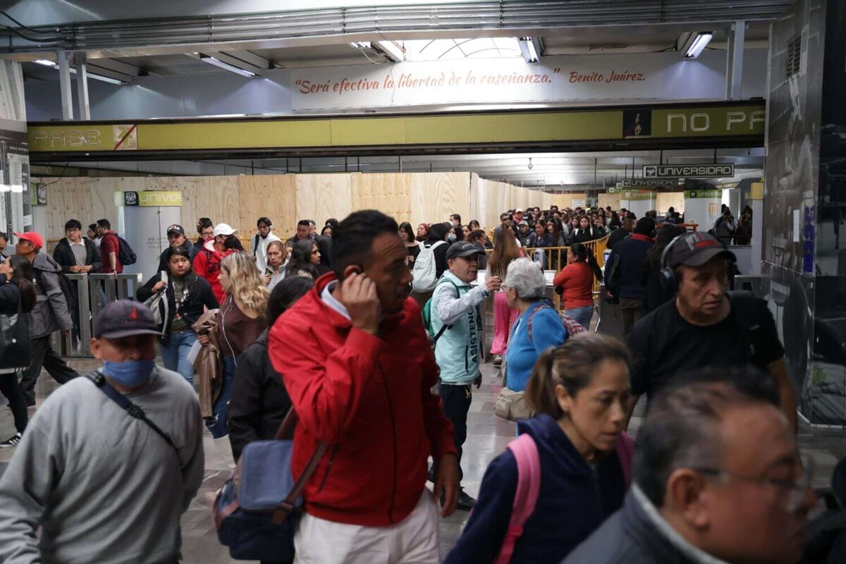Derailment Risk and Total Strike Threaten Mexico City Metro