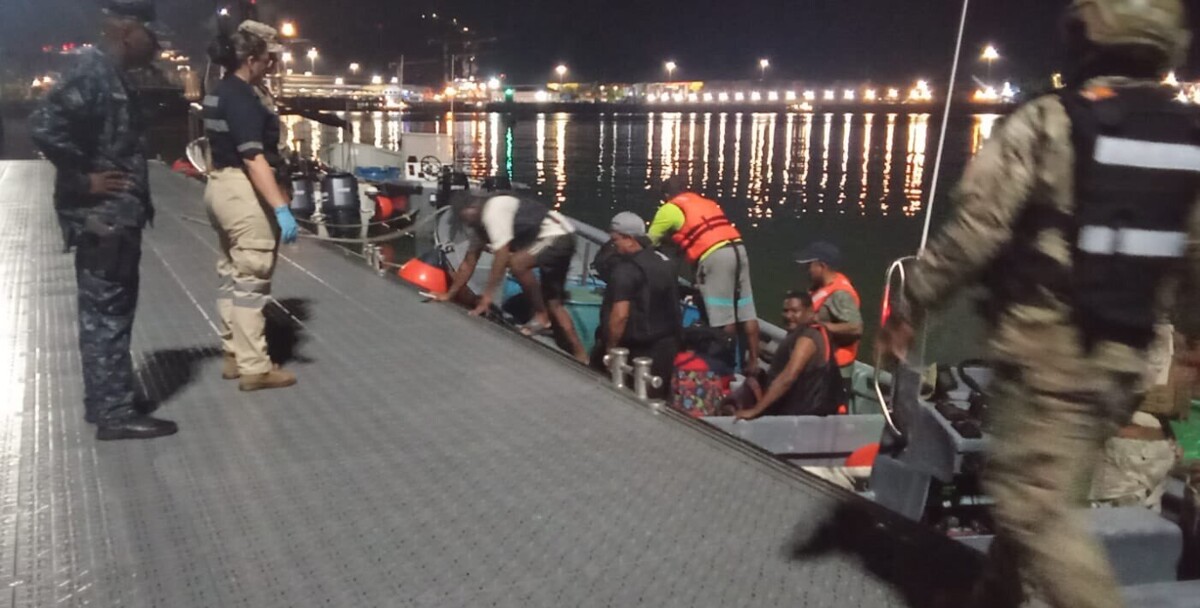 Пять членов экипажа спасены после кораблекрушения у берегов Веракруса