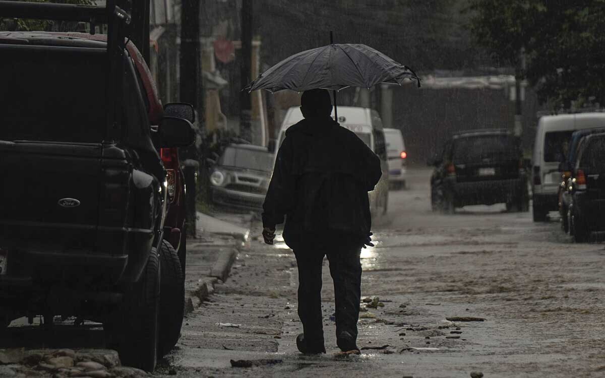 Cold Front 16 to Bring Heavy Rains and Temperature Drop in Mexico
