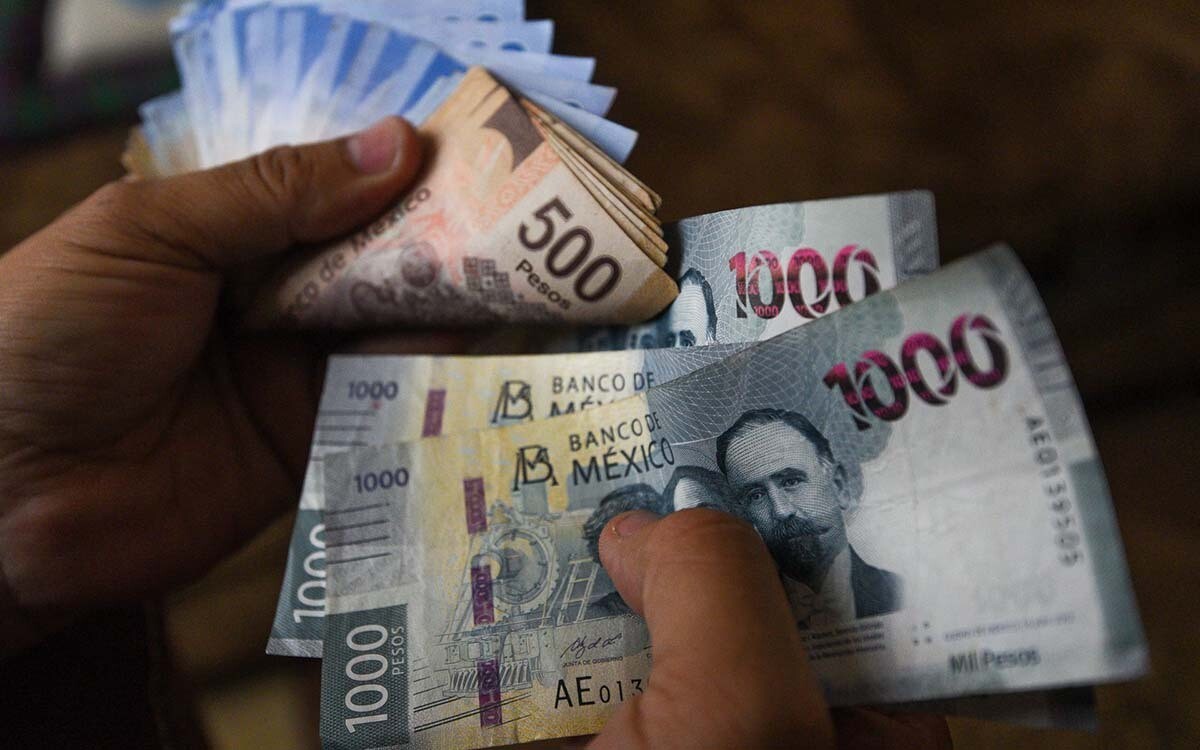 Suprema Corte avala a UIF para bloquear cuentas sin orden judicial