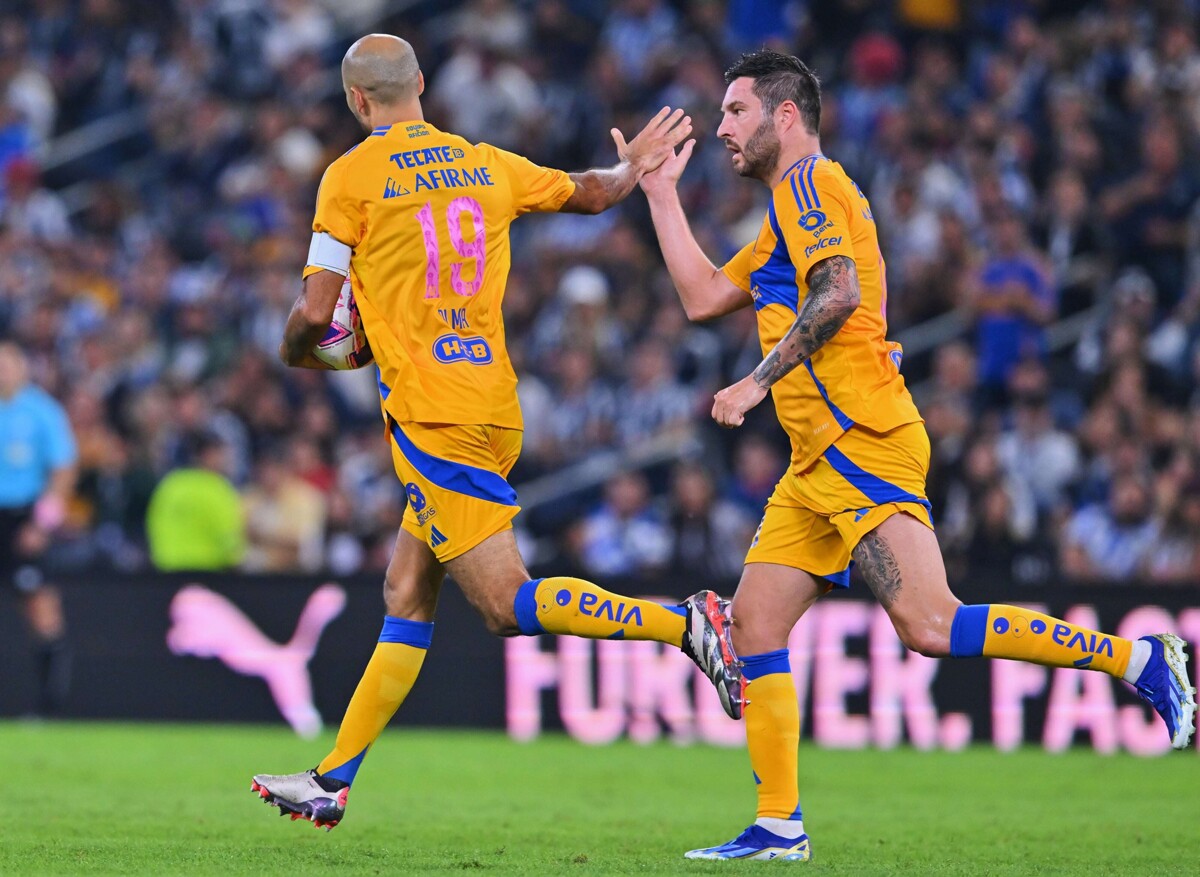 Gignac Negotiates Contract Renewal with Tigres