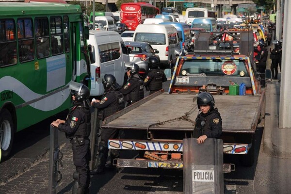 Health Workers Protest in Mexico City Airport