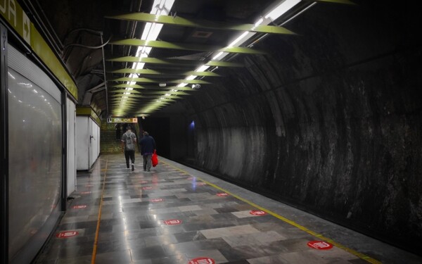 Тело найдено в метро Мехико