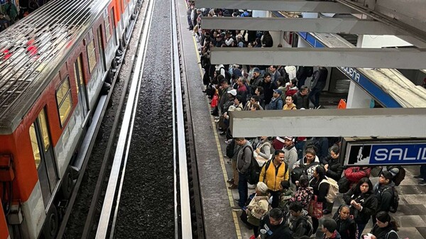 Задержки на нескольких линиях метро в Мехико