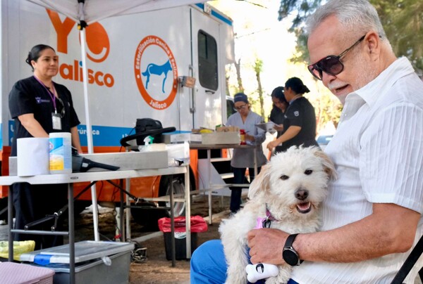 Gobierno de Jalisco refuerza campaña de vacunación gratuita para animales