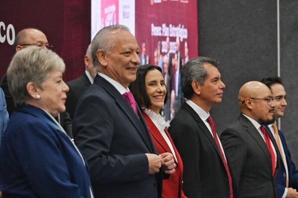 Pemex подтверждает план реструктуризации долга на фоне финансовых потерь