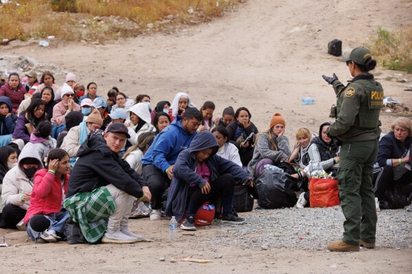 Sheinbaum Rejects U.S. Criminalization of Migrants