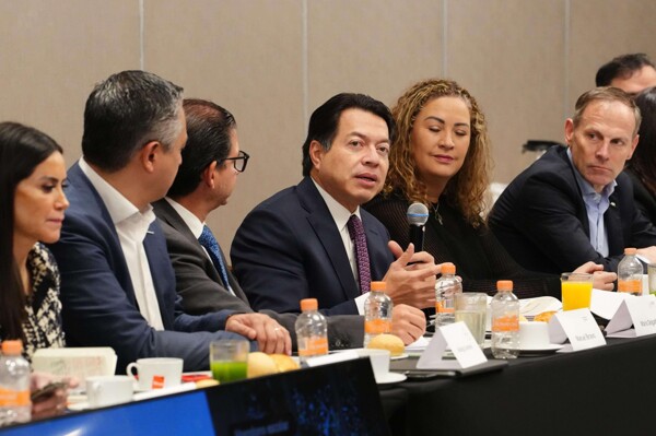New Initiatives to Update Mexican Education