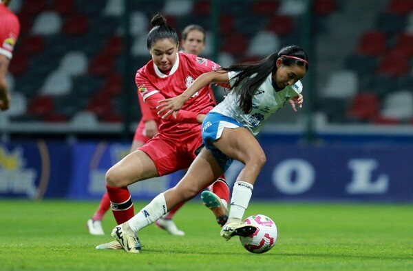 Querétaro Secures Victory Against Toluca 2-1