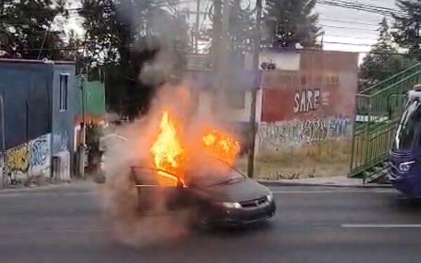 Criminal Group Sets Fire to Vehicle in Mexico City Amid 'El Mencho' Fallout