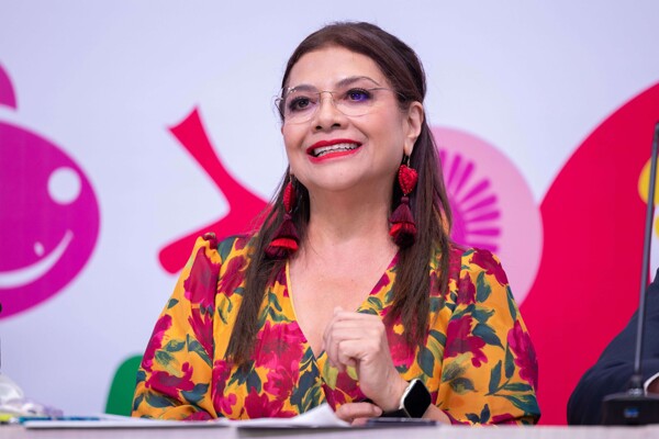 Поддержка мэра Мехико упала до минимума, а недовольство достигло пика