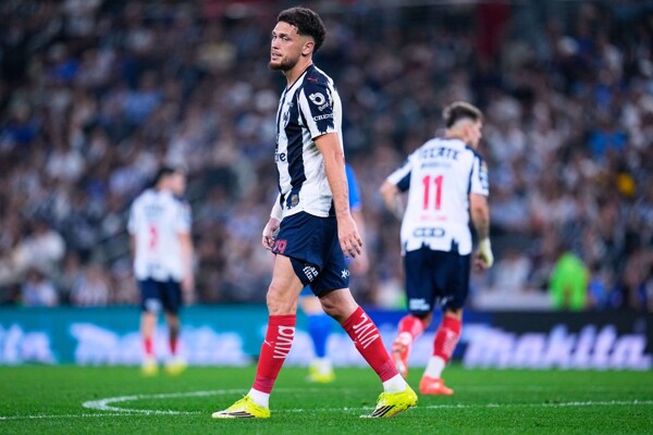 Скандал в «Монтеррее»: Окампос оскорбил болельщиков