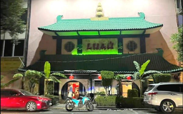 Полиция Мехико расследует стрельбу в ресторане, в результате которой погиб один человек