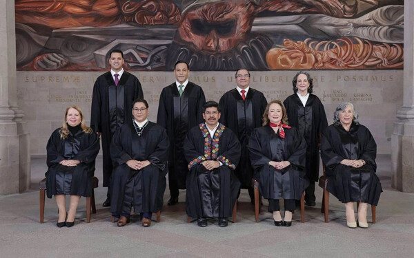 Historic Drop in Legal Thesis Issuance at Mexico's Supreme Court