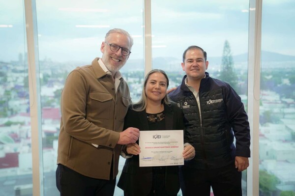 Querétaro Creates Business Merit Award