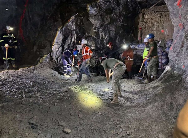 Власти Мексики обнаружили второго шахтера на шахте Санта-Фе