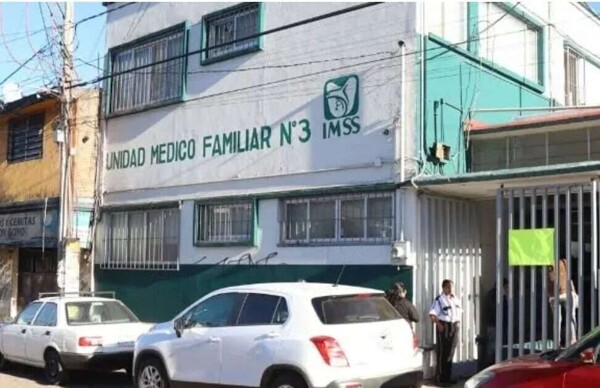 Нападение на клинику IMSS в Сан-Фелипе Уэйотлипане