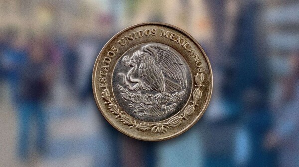 Мексиканское песо depreciируется на фоне экономических беспокойств