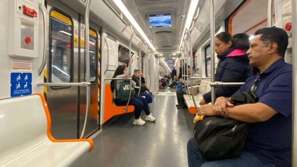 Crowding Problems in the CDMX Metro