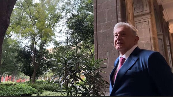Андрес Мануэль Лопес Обрадор прощается с должностью президента Мексики