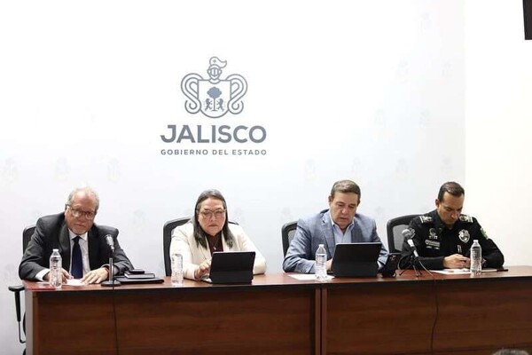Халиско передает устройства "Жизненные импульсы" ищущим