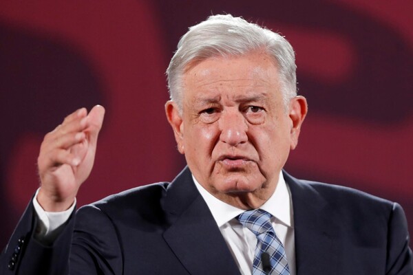 Президент Мексики отрицает влияние на выбор кабинета преемника