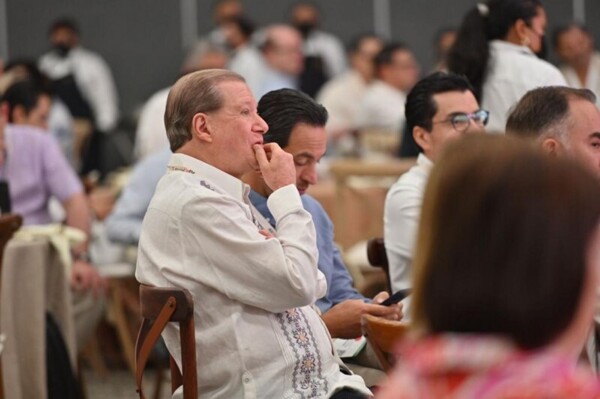 Former Mexican Banking Association Head Vies for CCE Leadership