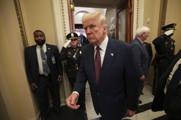 Трамп откладывает тарифы на Мексику до 2 апреля | Новости за границей