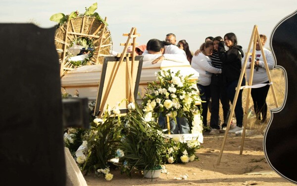 «Ищущие матери» прощаются с сыном основательницы в Мексике