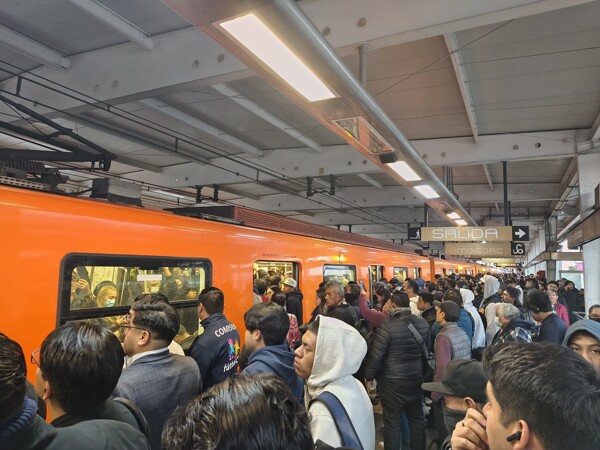 Union warns of critical failures in Mexico City Metro