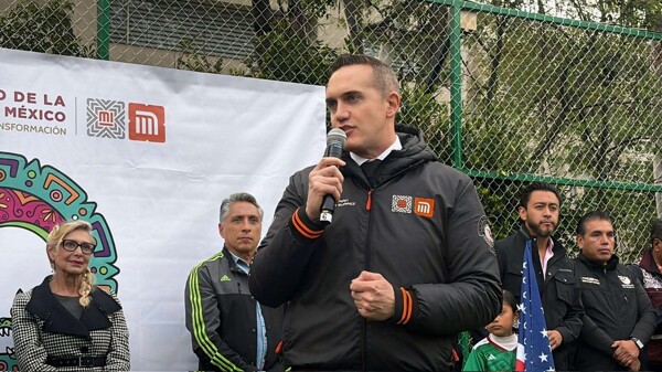 Mexico City Metro Crisis: Blame on Passengers and Strike