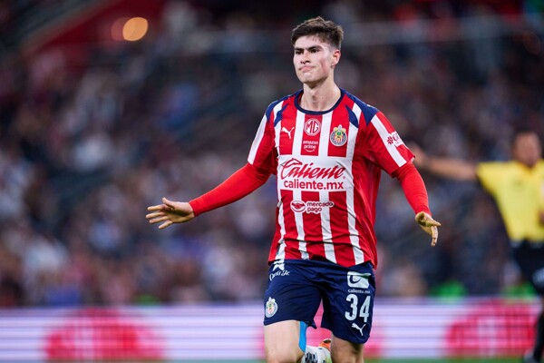 Chivas Forward Armando González on His "Otaku del Gol" Nickname