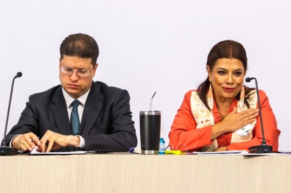 墨西哥城成功在阿兹特克体育场举行比赛