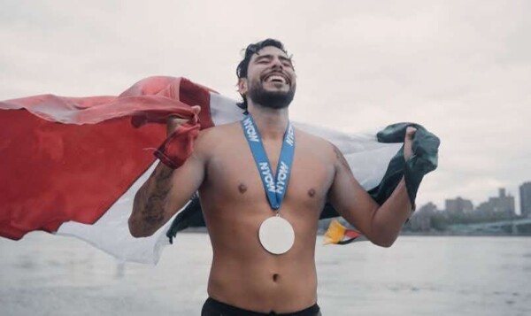Mexican Swimmer Sets Historic Record with 85 km Caribbean Swim