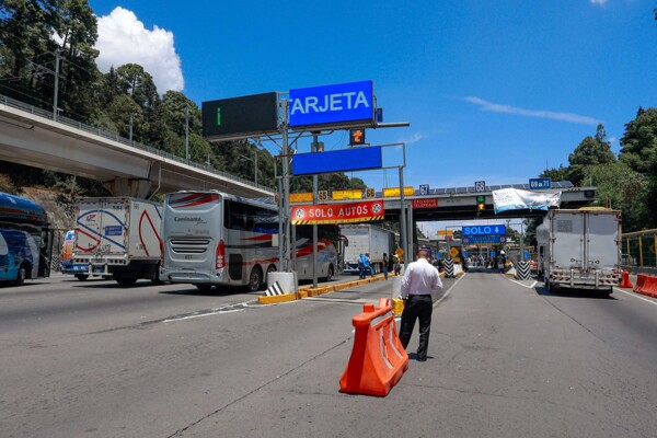 México aumenta tarifas de autopistas