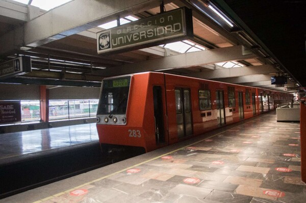 Union Flags Irregularities in Mexico City Metro Construction