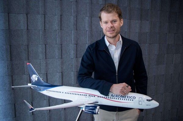 Aeroméxico Celebrates 90 Years of Service