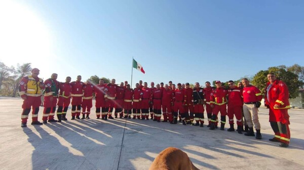 哈利斯科州政府派遣救援队前往圣费矿场