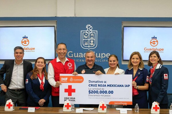 Guadalupe Municipality Donates to Red Cross