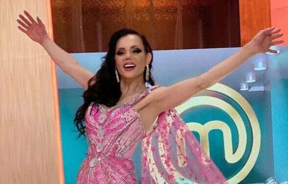 Carmen Campuzano Offers to Teach Belinda to Walk on Runway
