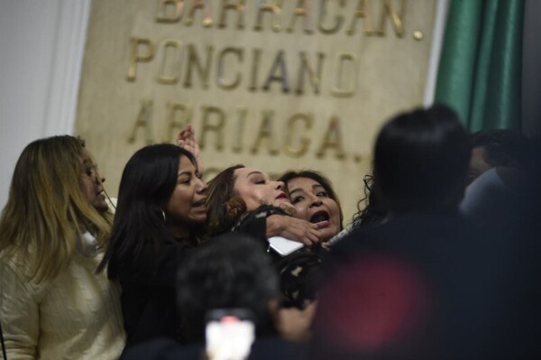 Fight in Mexico Congress Over 4T Reform