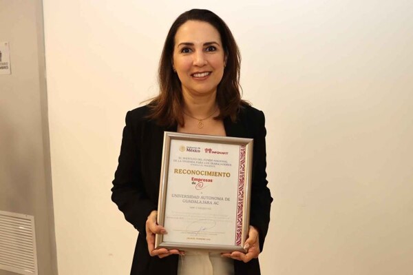 Guadalajara University Awarded 'Empresa de Diez' for Third Consecutive Year